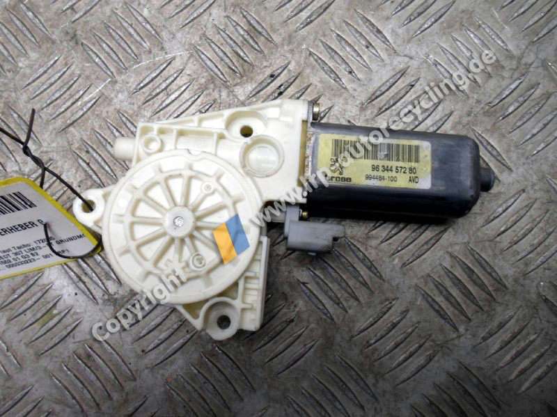 Peugeot 307 Fensterheber Motor rechts Bj.2001-2005 3 Türer 9634457280